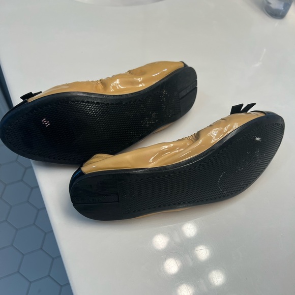 Prada flats - Picture 3 of 3